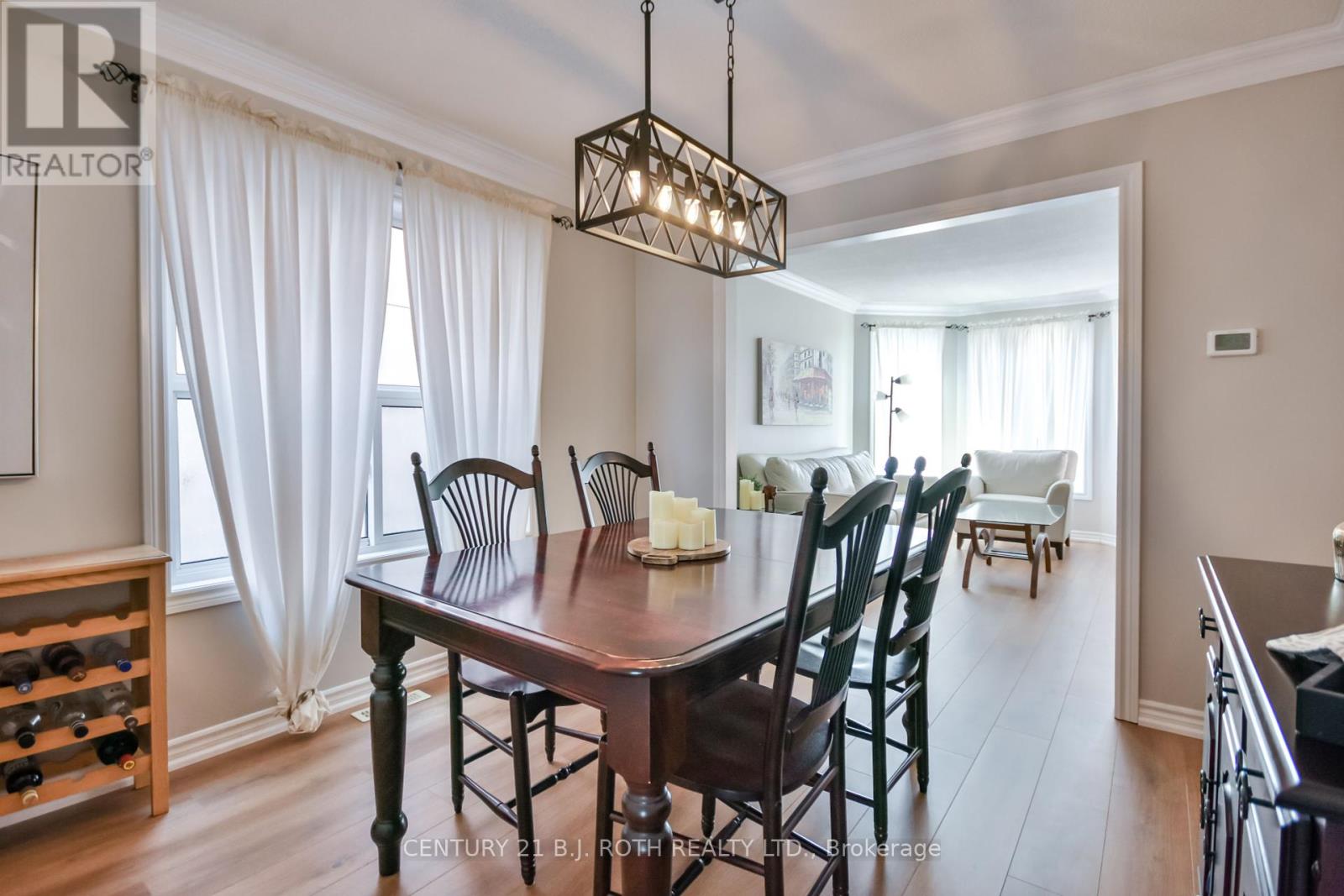 28 Shaina Court, Barrie (Painswick South), Ontario  L4N 9S7 - Photo 8 - S12342392