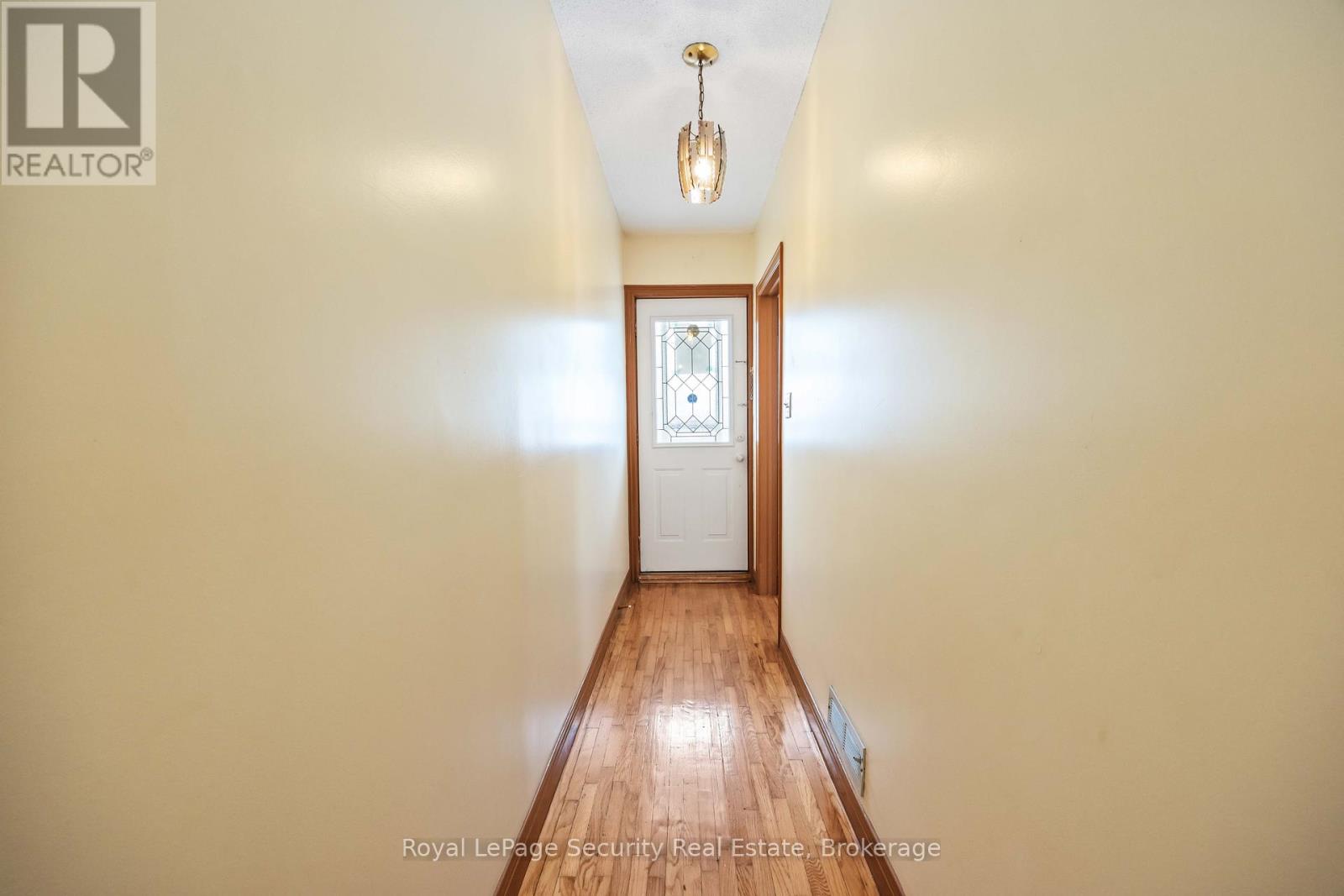 Property at 309 SILVERTHORN AVENUE image 4