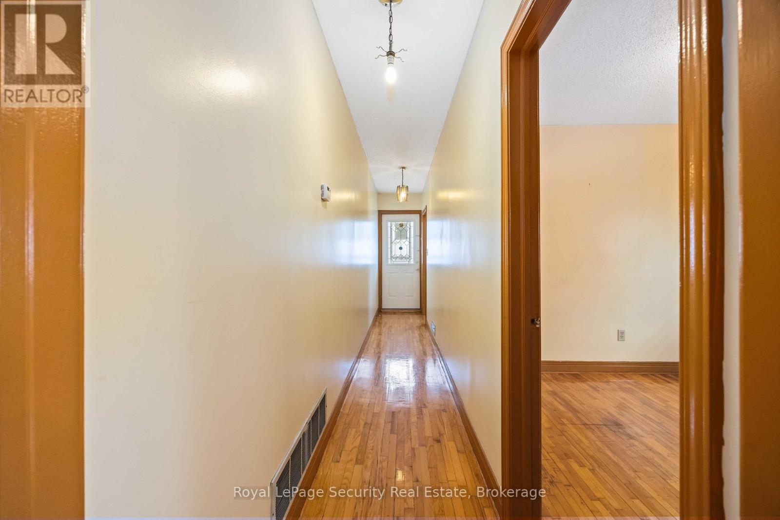 Property at 309 SILVERTHORN AVENUE image 5