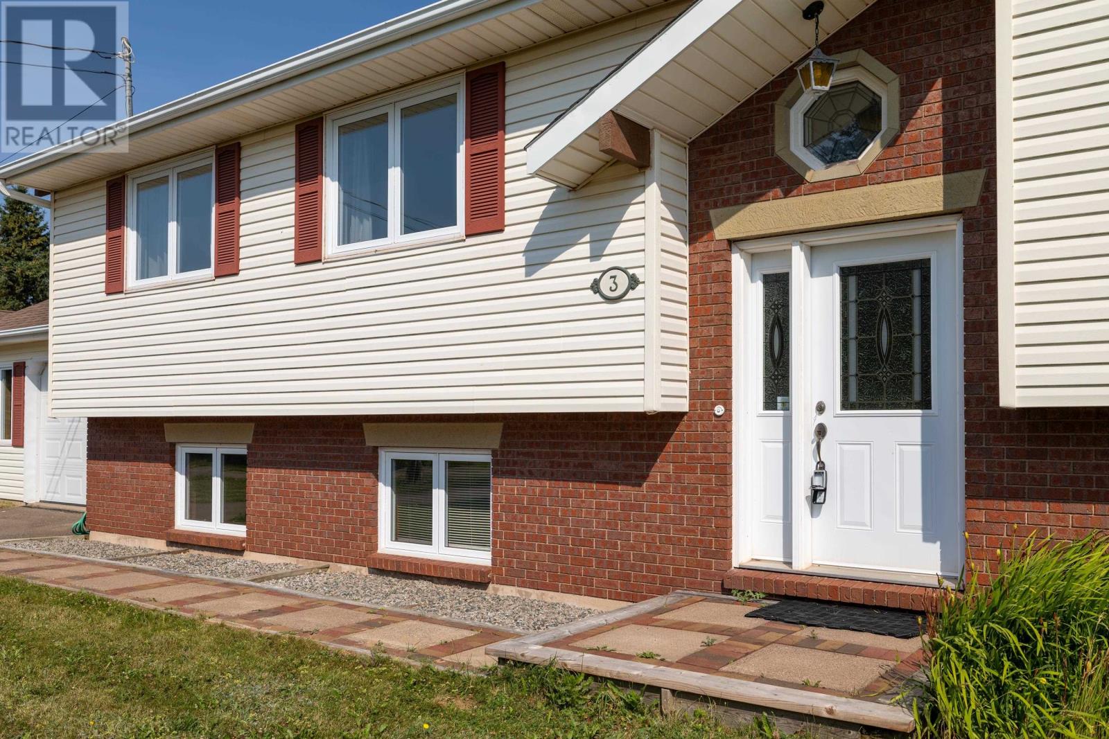 Property at 3 MacEwen Lane image 2