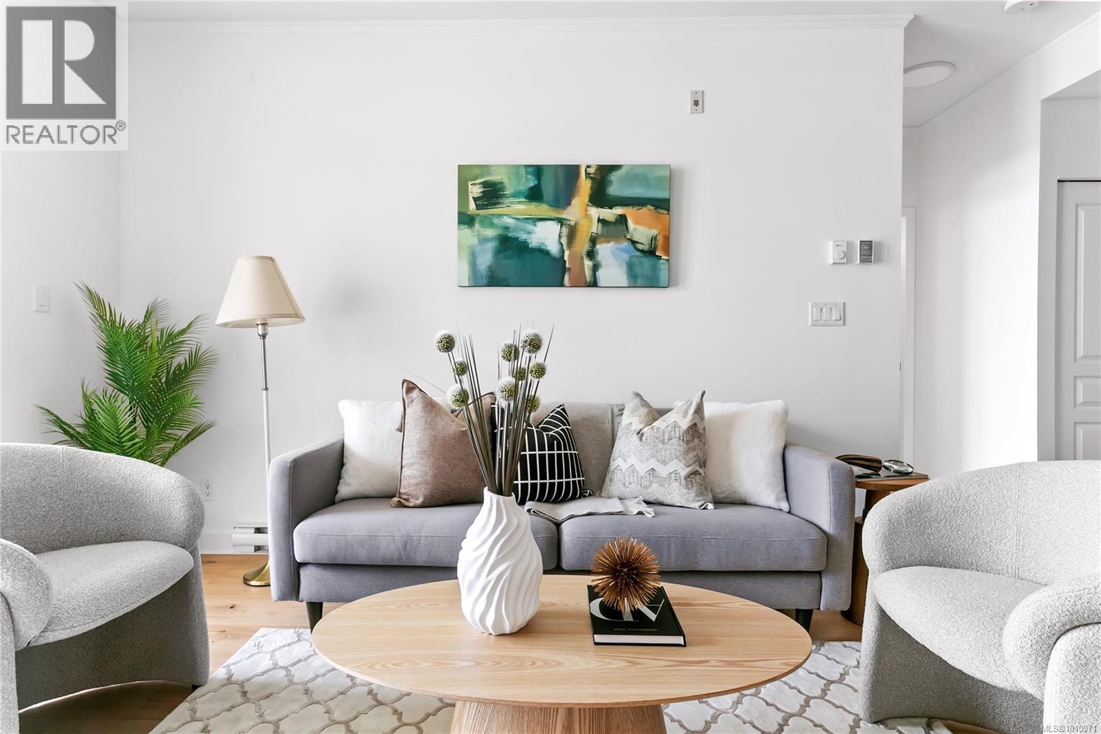 212 225 Menzies St, Victoria, British Columbia V8V 2G6 - Photo 11 - 1010971