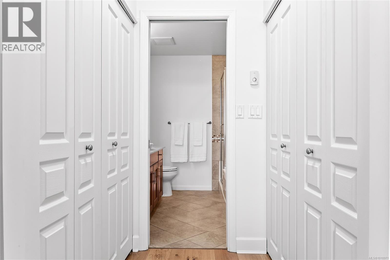 212 225 Menzies St, Victoria, British Columbia V8V 2G6 - Photo 23 - 1010971