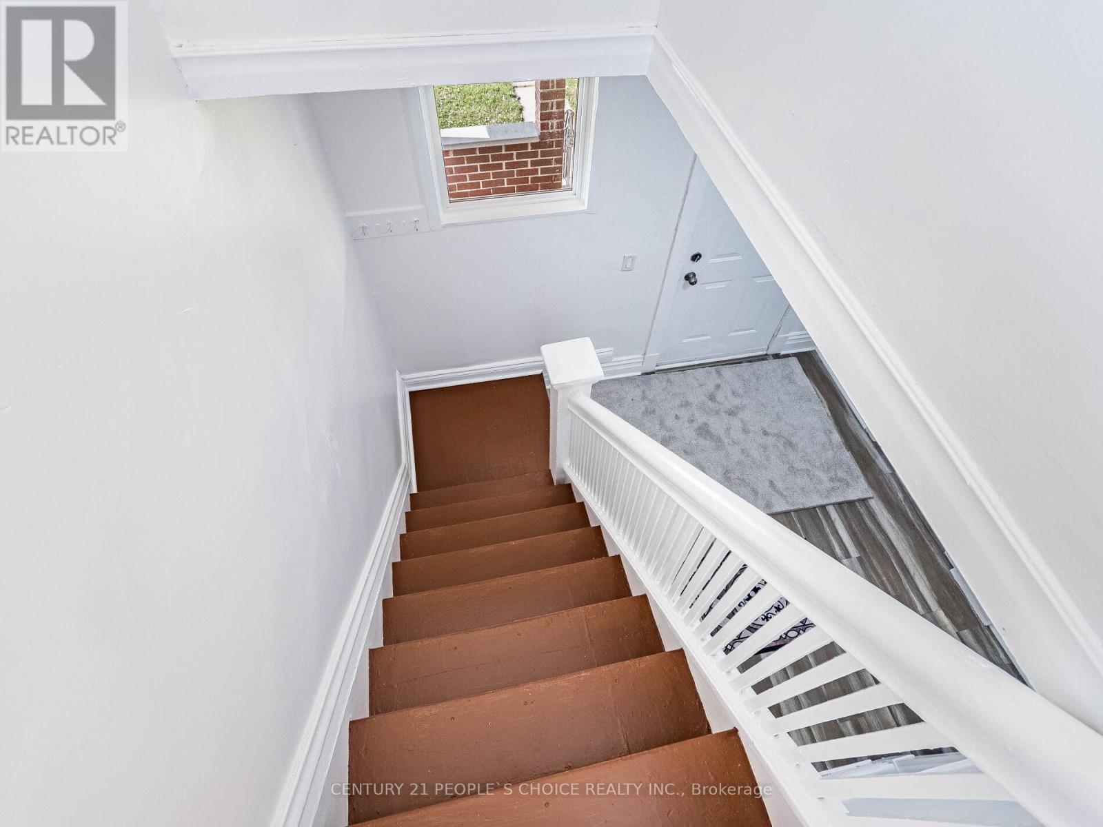 5001 Kitchener Street, Niagara Falls, Ontario  L2G 1A9 - Photo 25 - X12342353