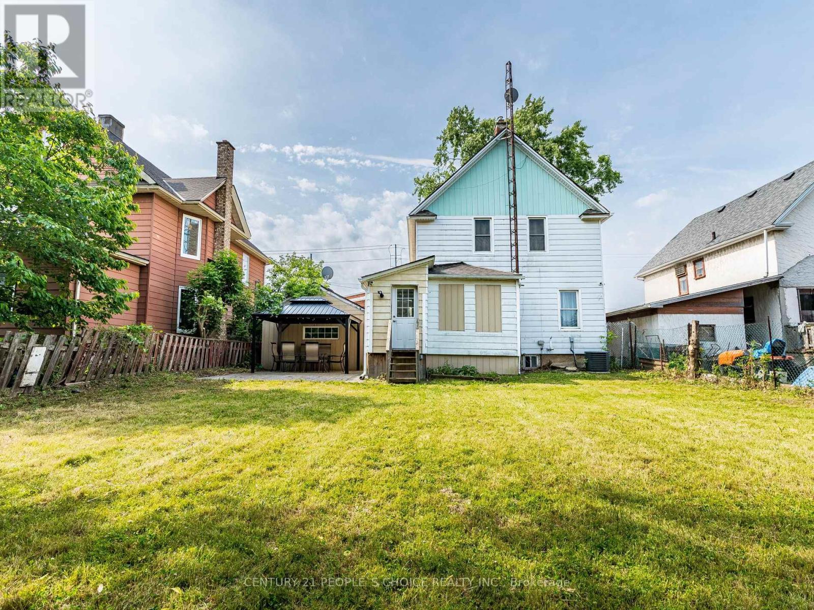 5001 Kitchener Street, Niagara Falls, Ontario  L2G 1A9 - Photo 45 - X12342353