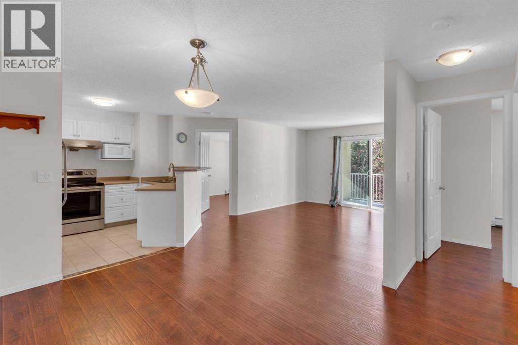 Property at 312, 3000 Citadel Meadow Point NW image 2