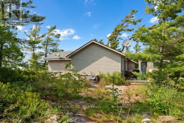 1 252c Island, Carling, Ontario  P0G 1G0 - Photo 24 - X12324920
