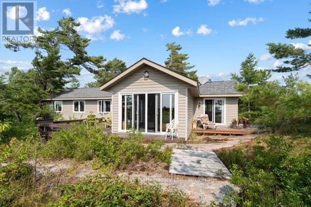 1 252c Island, Carling, Ontario  P0G 1G0 - Photo 25 - X12324920