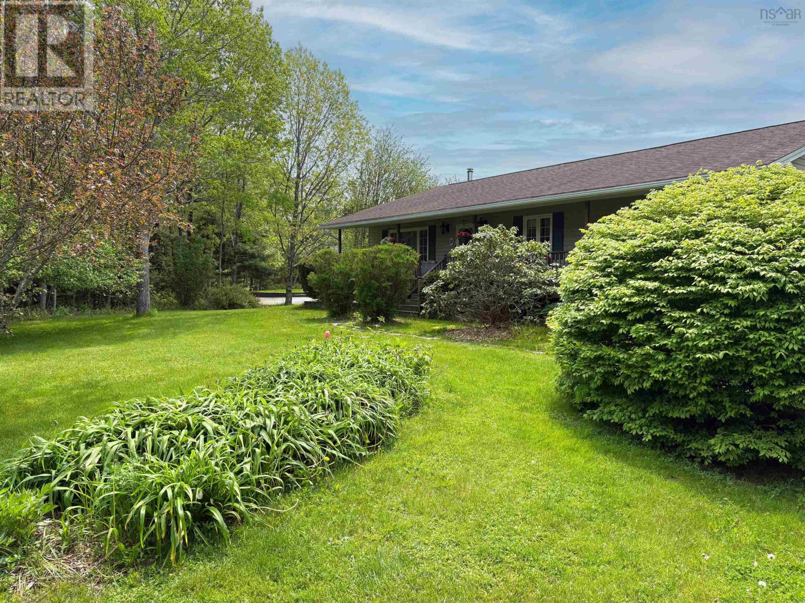 18 Merganser Avenue, Timberlea, Nova Scotia  B3T 1J1 - Photo 2 - 202510287