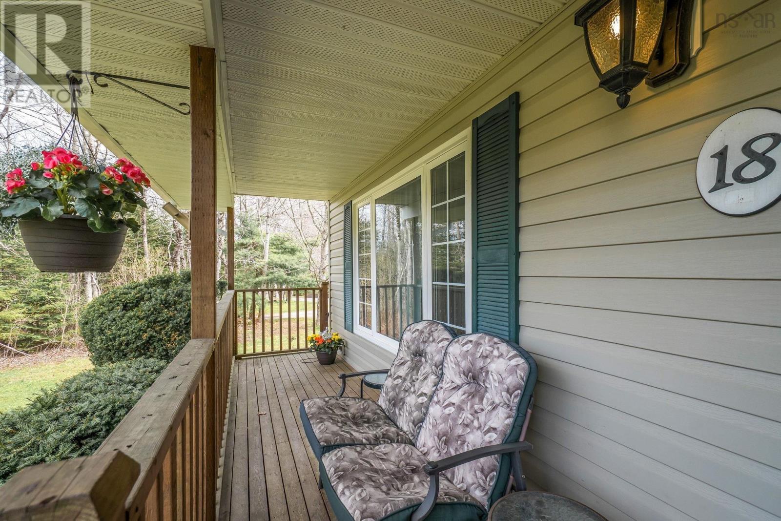 18 Merganser Avenue, Timberlea, Nova Scotia  B3T 1J1 - Photo 5 - 202510287