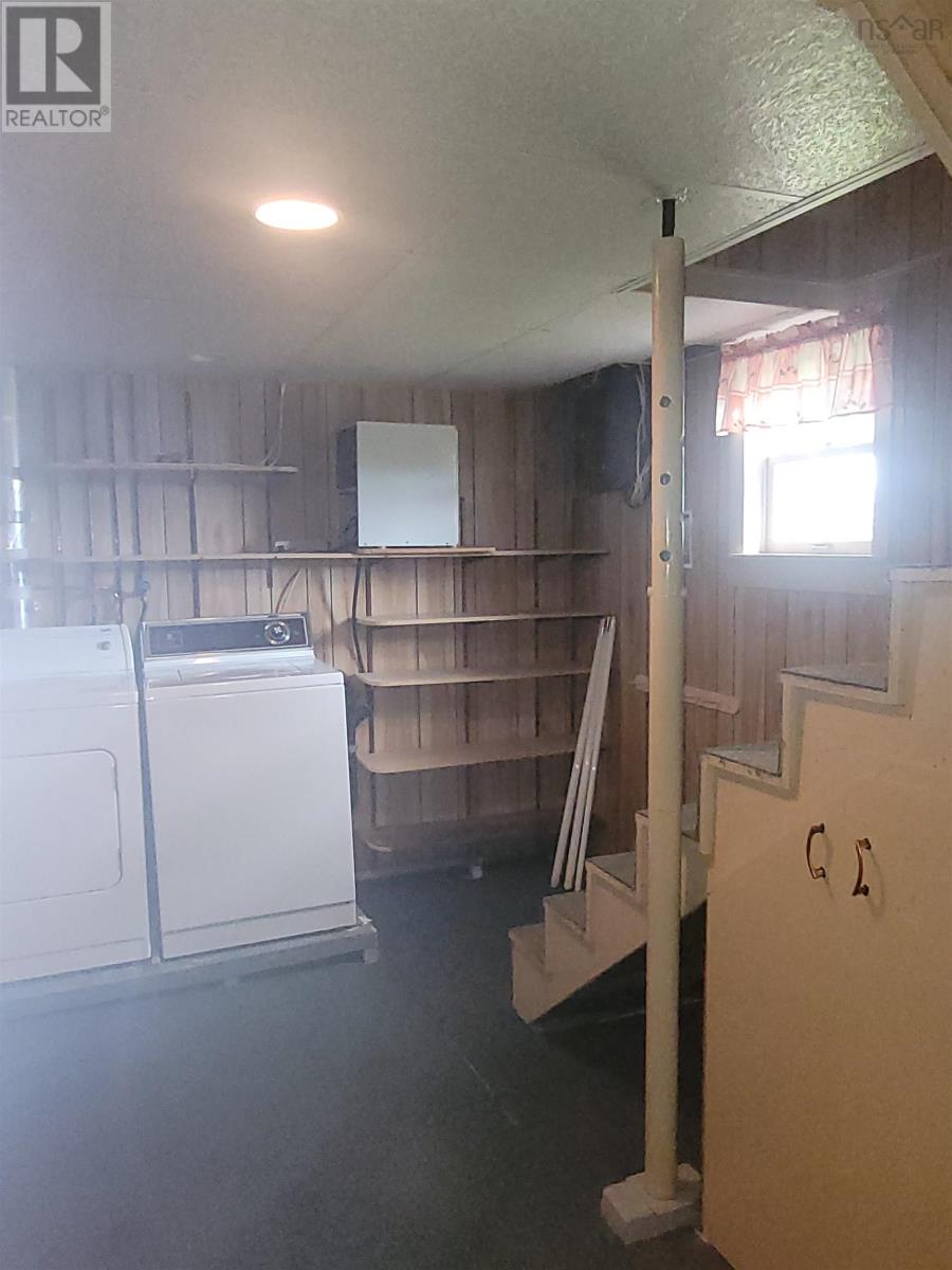 690 St Joseph Street, New Waterford, Nova Scotia  B1H 4G6 - Photo 6 - 202510368