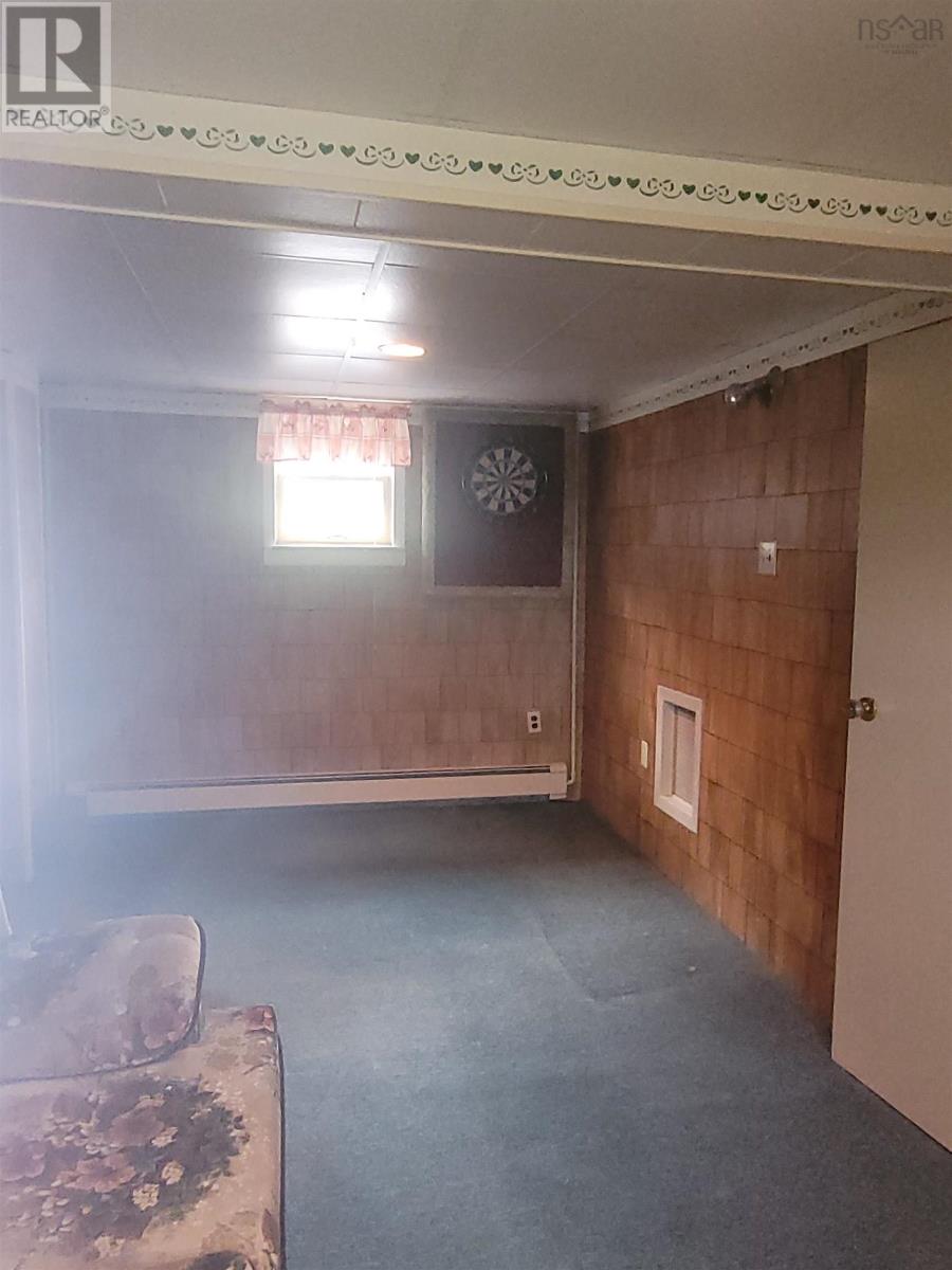 690 St Joseph Street, New Waterford, Nova Scotia  B1H 4G6 - Photo 12 - 202510368