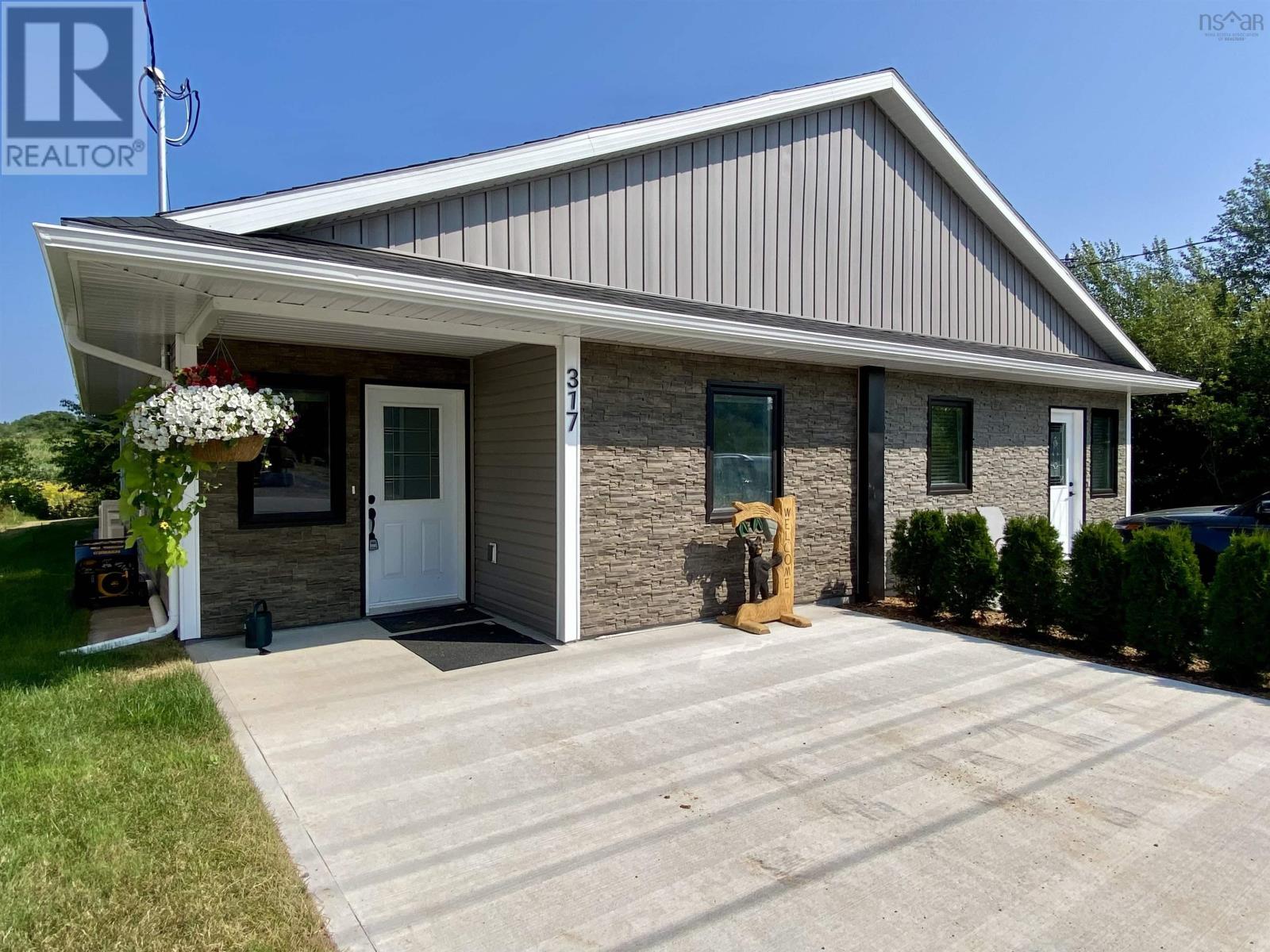 317 Nichols Avenue, North Kentville, Nova Scotia  B4N 3V7 - Photo 1 - 202518756