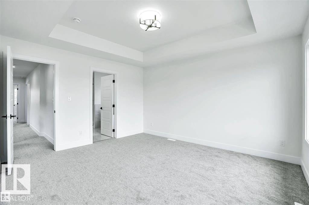 Property at 20 RESPLENDENT WY image 5