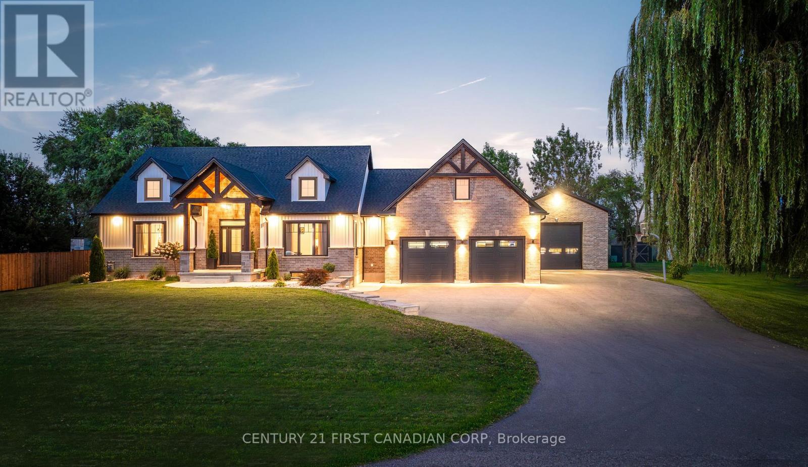 8848 Walker Road, Malahide, Ontario  N5H 2R1 - Photo 1 - X12342503
