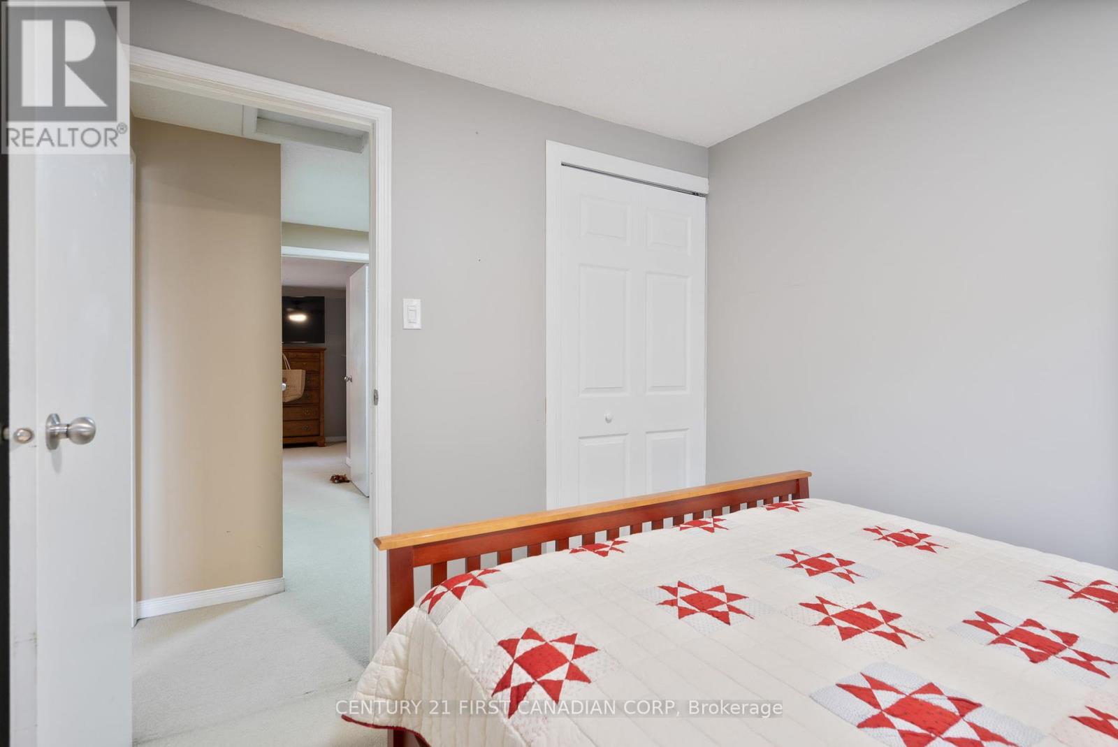 21 - 320 Westminster Avenue, London South, Ontario  N6C 5H5 - Photo 13 - X12342558
