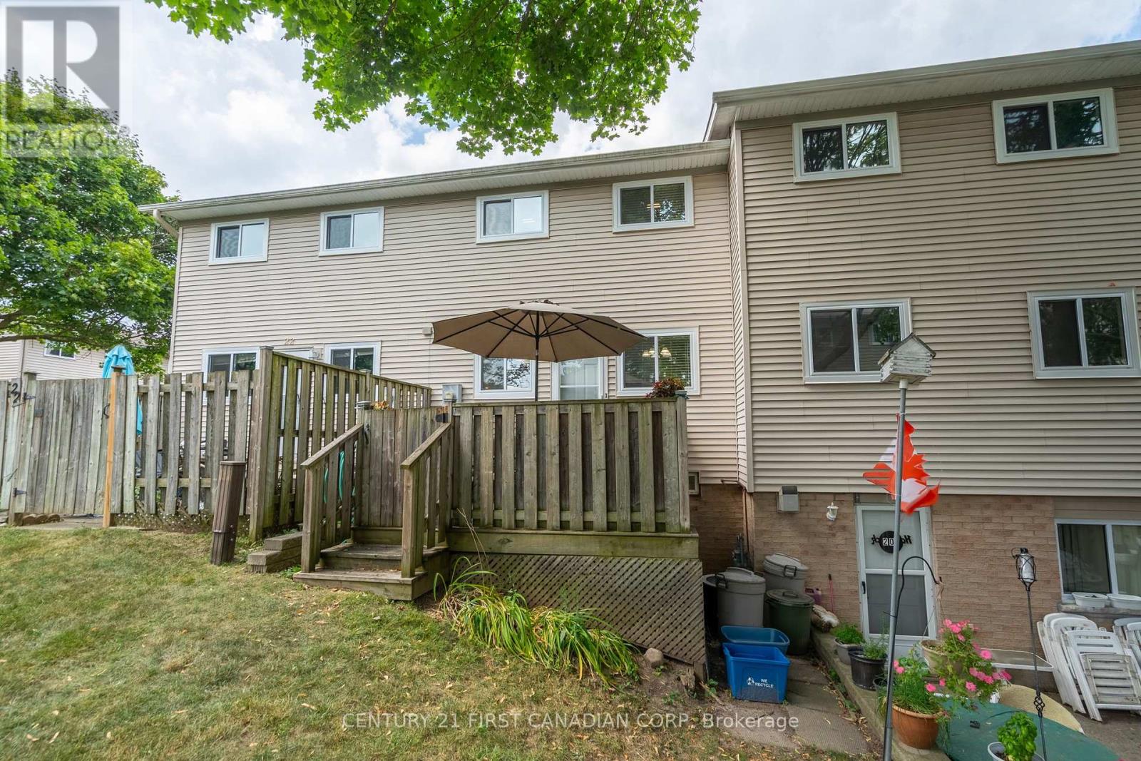 21 - 320 Westminster Avenue, London South, Ontario  N6C 5H5 - Photo 27 - X12342558