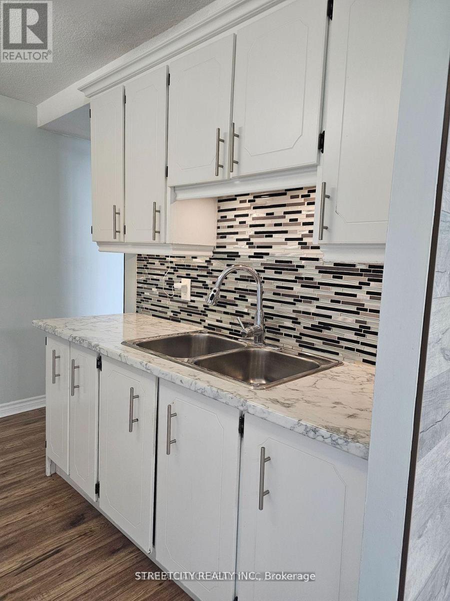 712 - 1103 Jalna Boulevard, London South, Ontario  N6E 2W8 - Photo 11 - X12342562