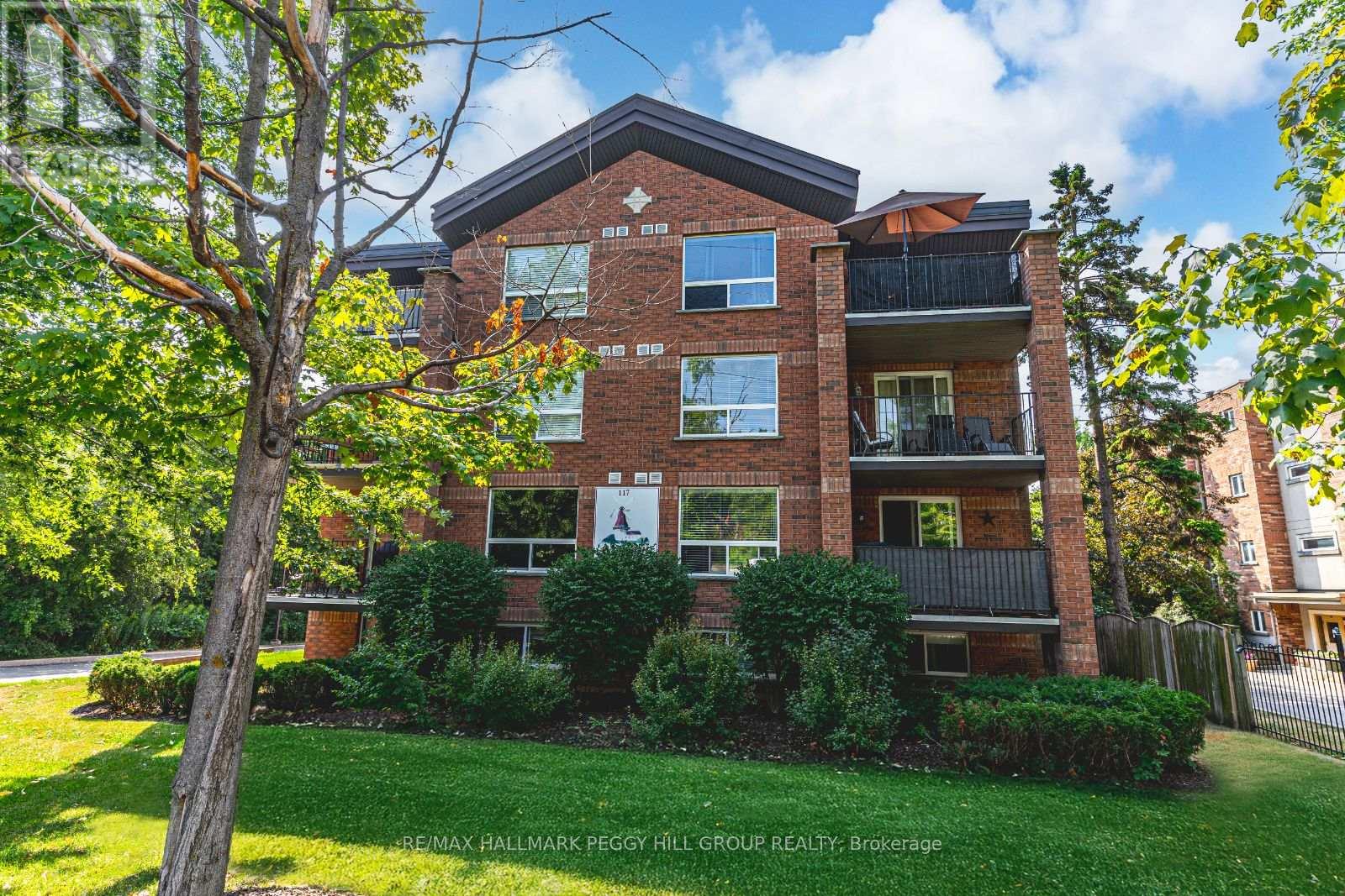 203 - 117 Edgehill Drive, Barrie (Letitia Heights), Ontario  L4N 1L9 - Photo 1 - S12342429