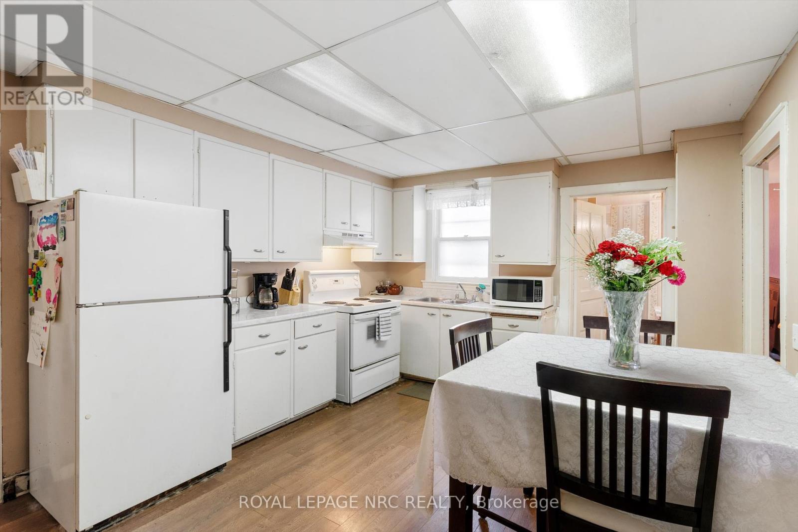 154 Dalhousie Avenue, St. Catharines, Ontario  L2N 4X7 - Photo 15 - X12342461