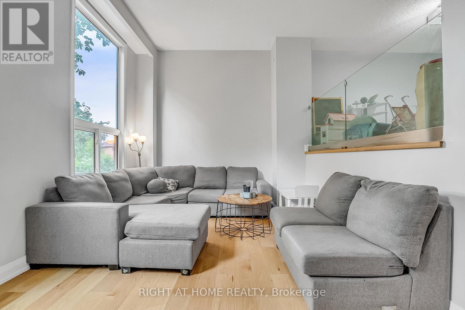 6824 Avila Road, Mississauga, Ontario  L5N 1R8 - Photo 10 - W12342444