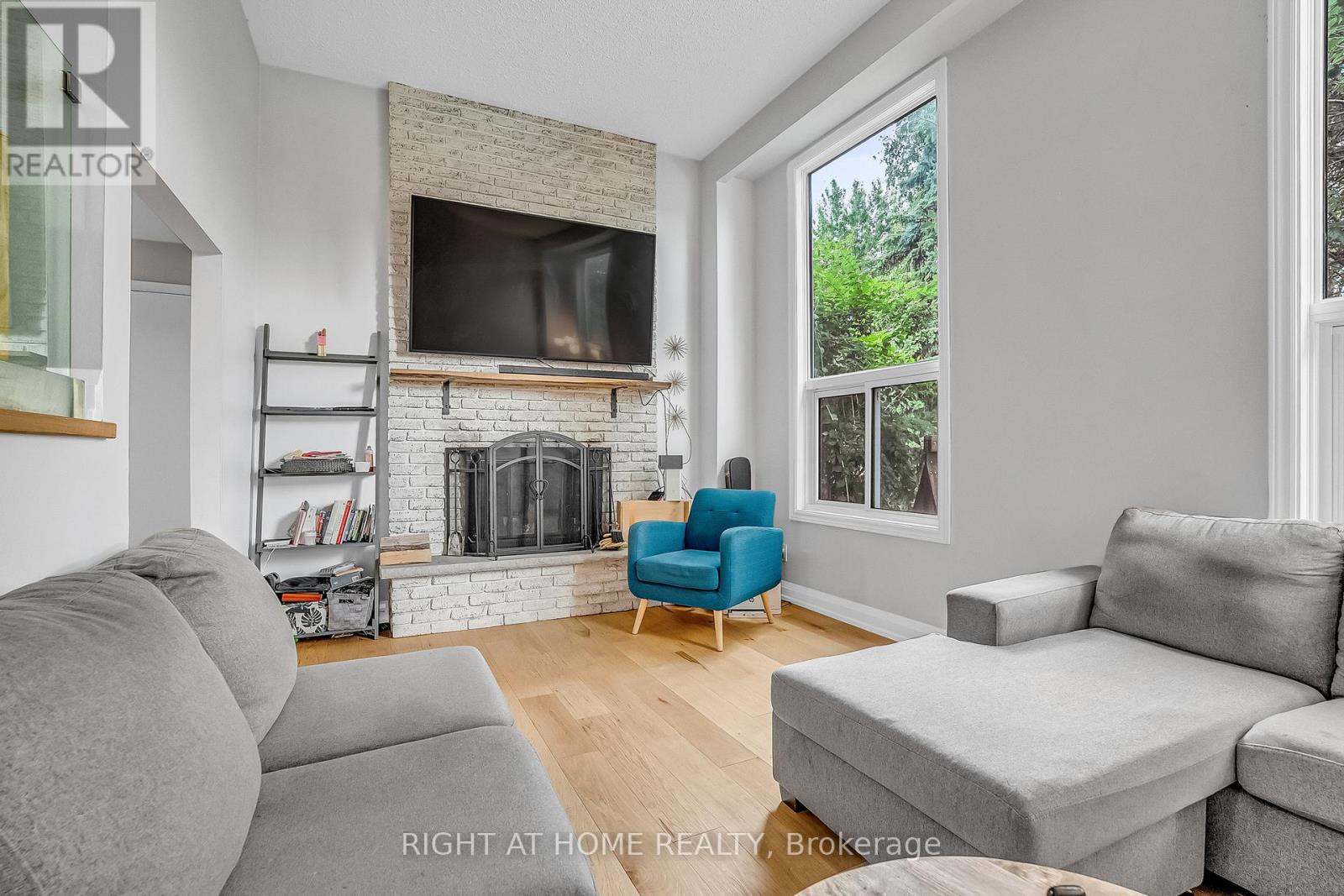 6824 Avila Road, Mississauga, Ontario  L5N 1R8 - Photo 11 - W12342444