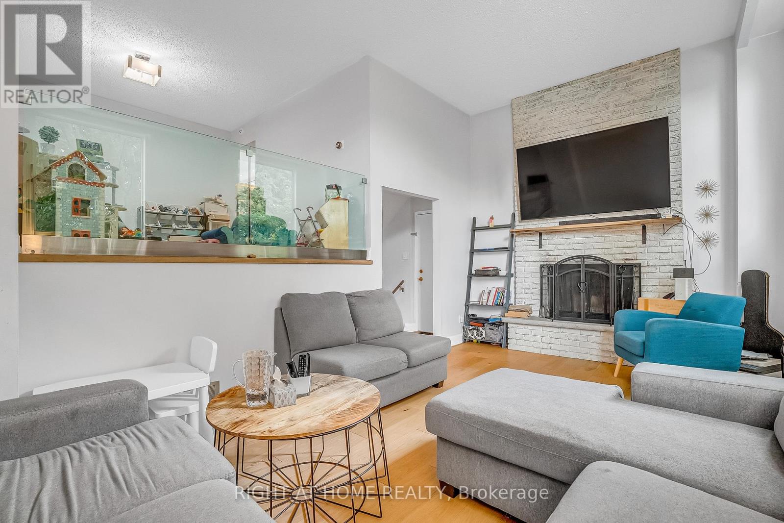6824 Avila Road, Mississauga, Ontario  L5N 1R8 - Photo 12 - W12342444