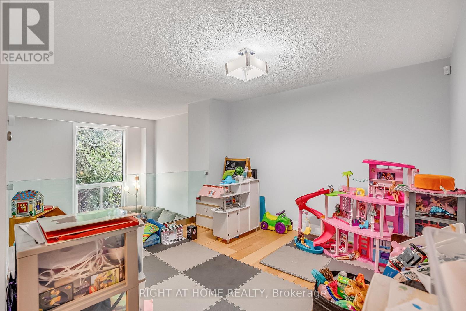 6824 Avila Road, Mississauga, Ontario  L5N 1R8 - Photo 14 - W12342444