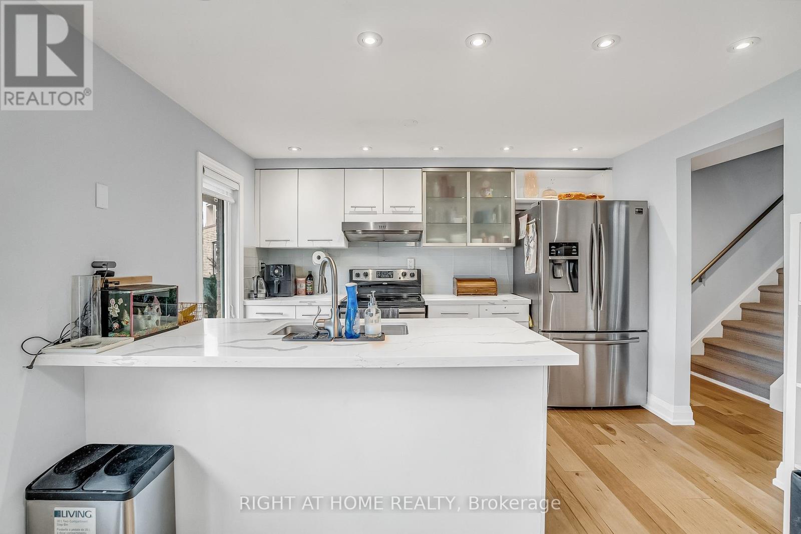 6824 Avila Road, Mississauga, Ontario  L5N 1R8 - Photo 20 - W12342444