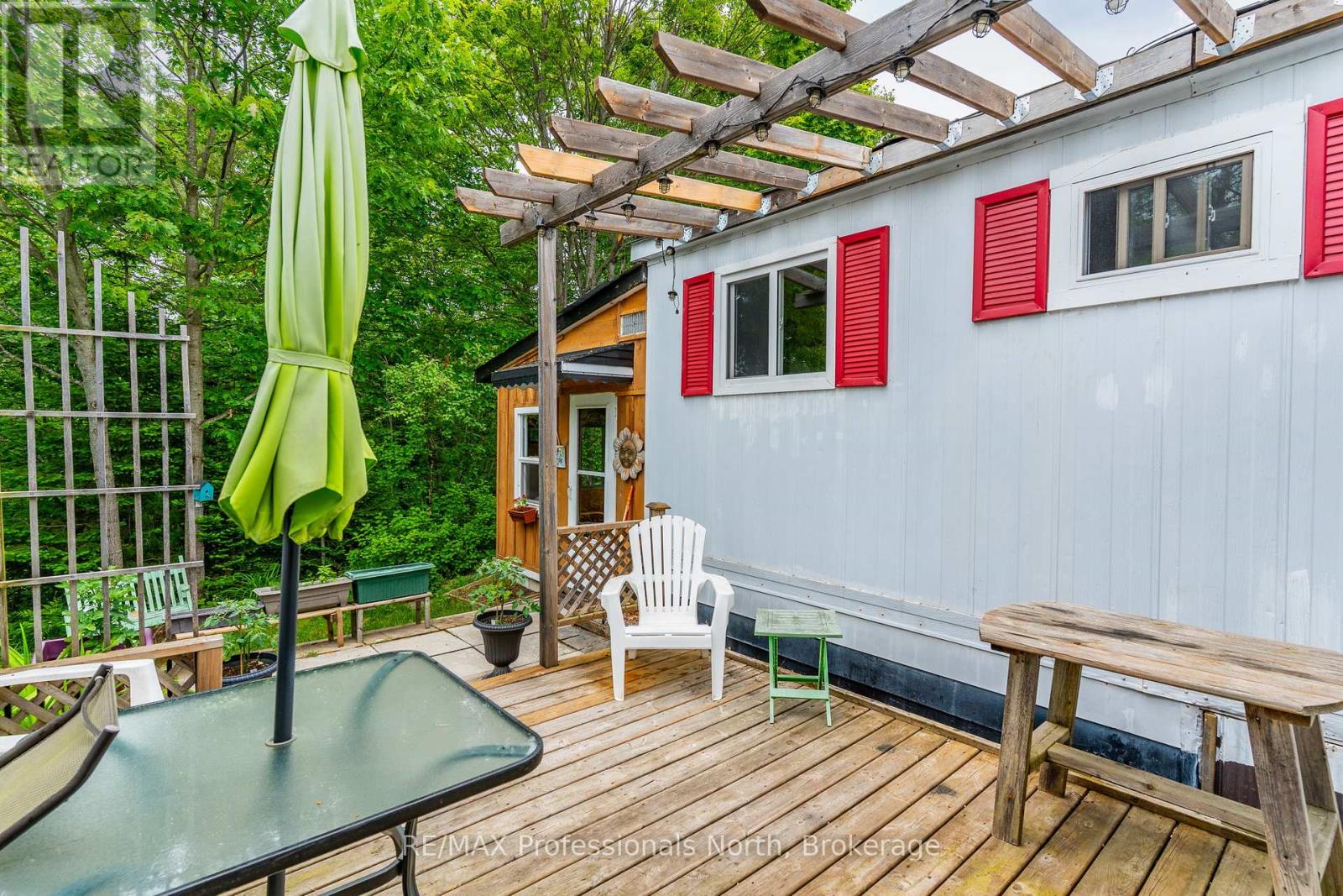 1025 Seventh Lane, Minden Hills, Ontario  K0M 2K0 - Photo 11 - X12342515