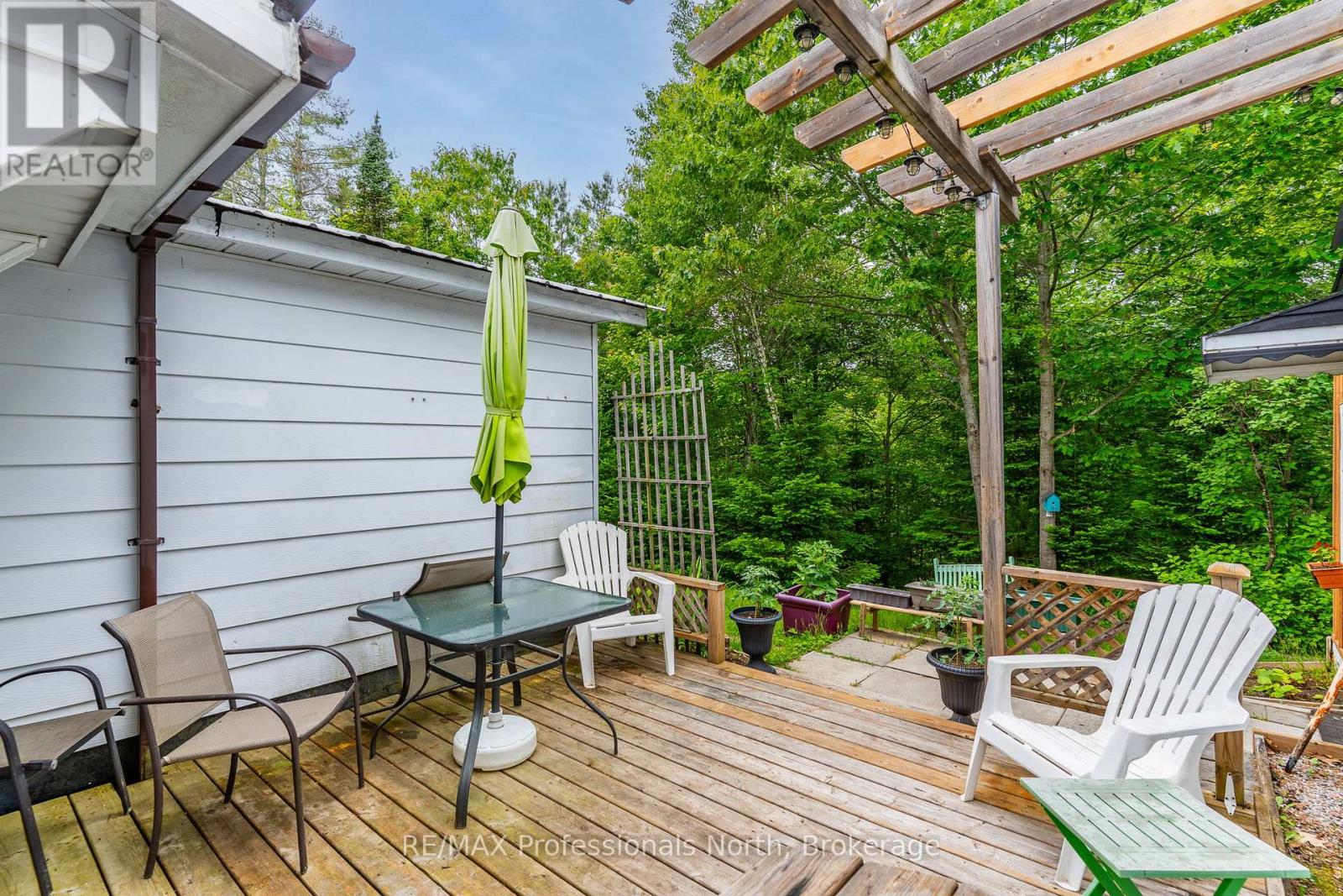 1025 Seventh Lane, Minden Hills, Ontario  K0M 2K0 - Photo 12 - X12342515