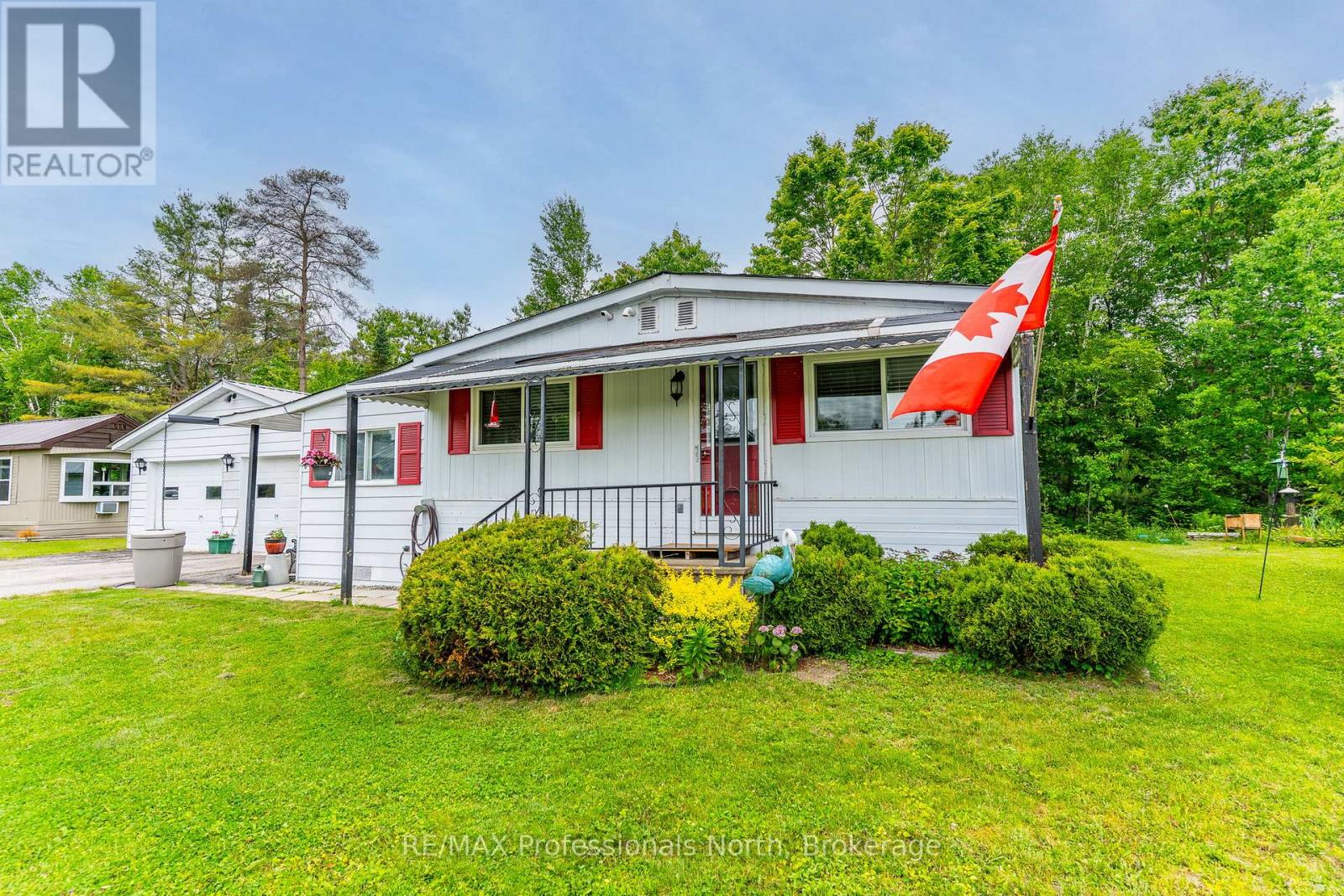 1025 Seventh Lane, Minden Hills, Ontario  K0M 2K0 - Photo 13 - X12342515