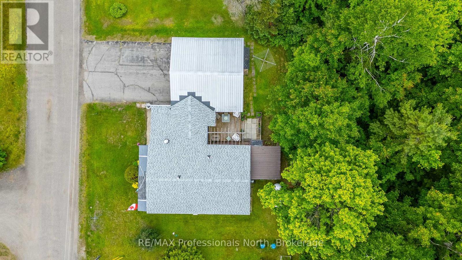 1025 Seventh Lane, Minden Hills, Ontario  K0M 2K0 - Photo 41 - X12342515