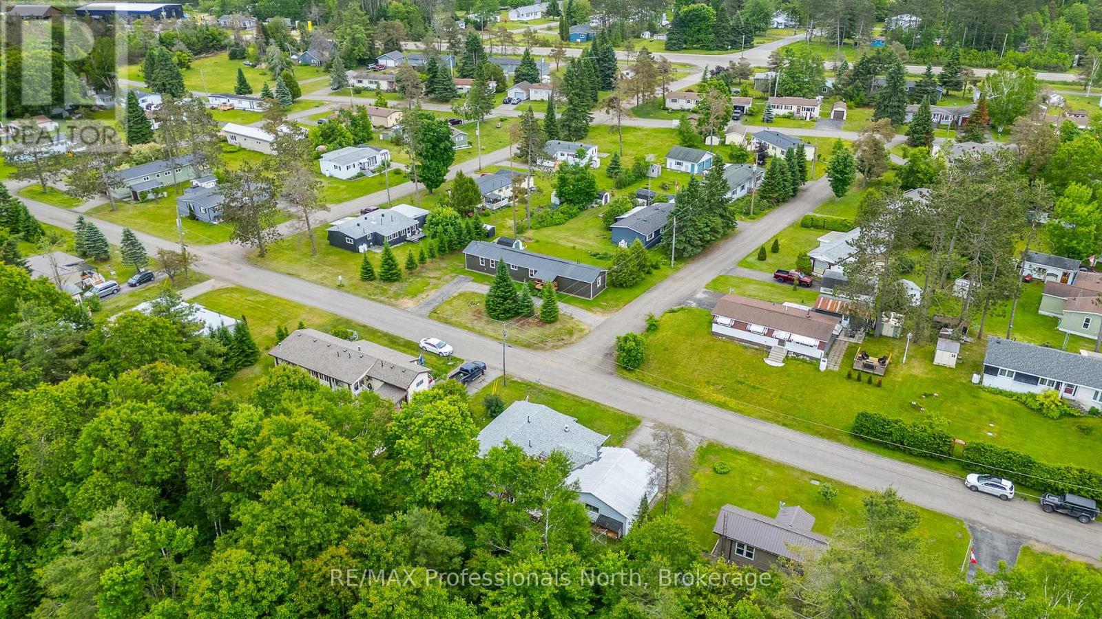 1025 Seventh Lane, Minden Hills, Ontario  K0M 2K0 - Photo 43 - X12342515