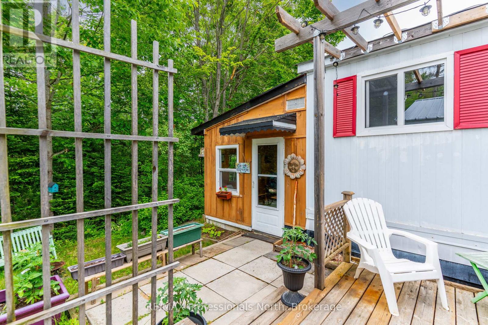 1025 Seventh Lane, Minden Hills, Ontario  K0M 2K0 - Photo 5 - X12342515
