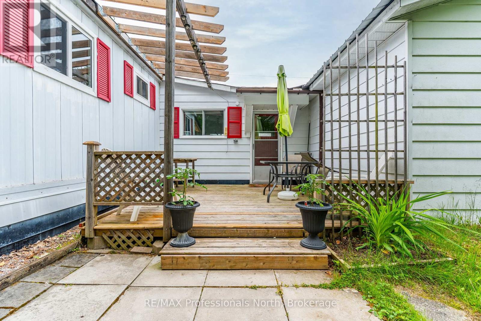 1025 Seventh Lane, Minden Hills, Ontario  K0M 2K0 - Photo 6 - X12342515