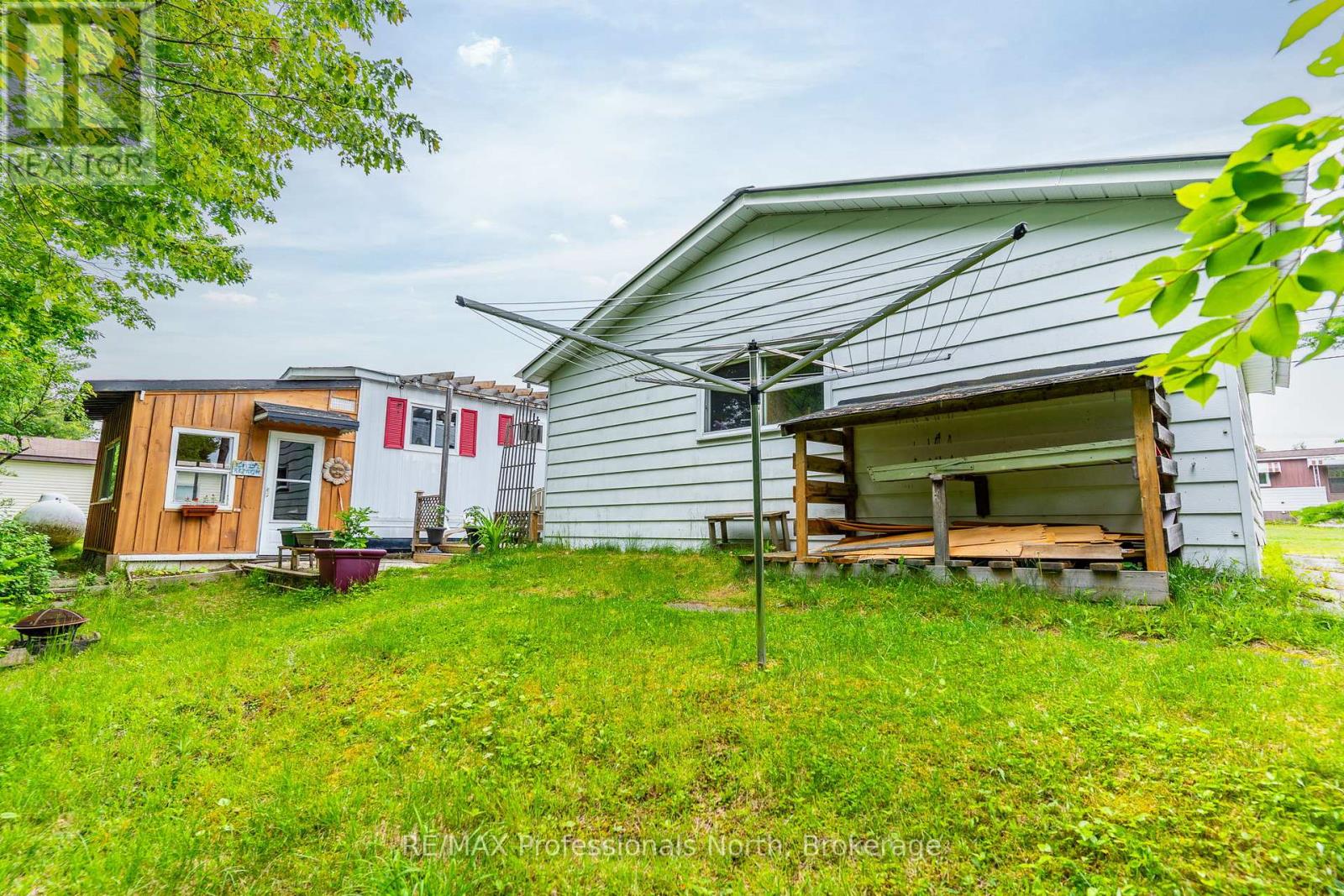 1025 Seventh Lane, Minden Hills, Ontario  K0M 2K0 - Photo 8 - X12342515