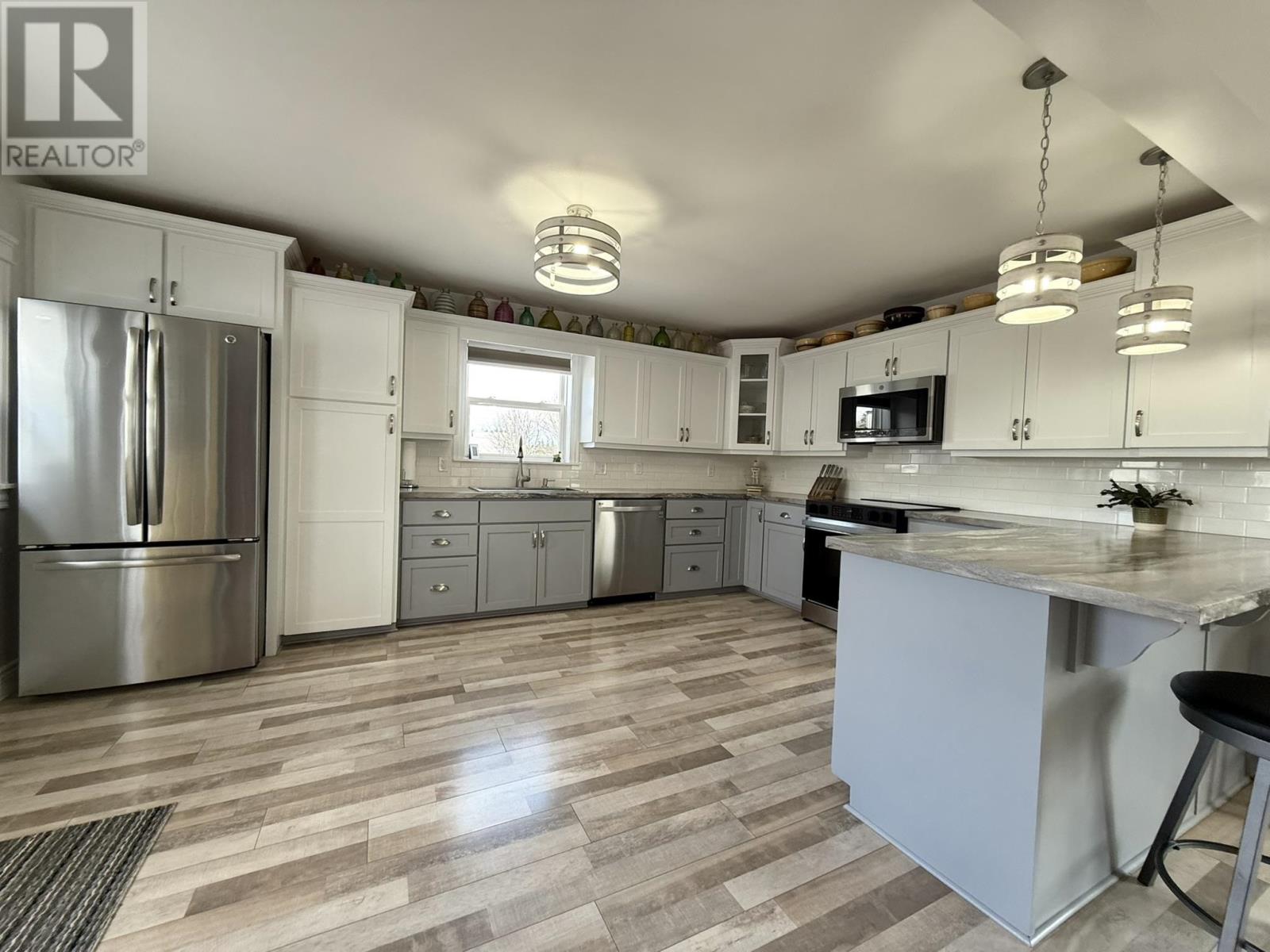 22 Hilltop Avenue, North Rustico, Prince Edward Island  C0A 1X0 - Photo 16 - 202510687