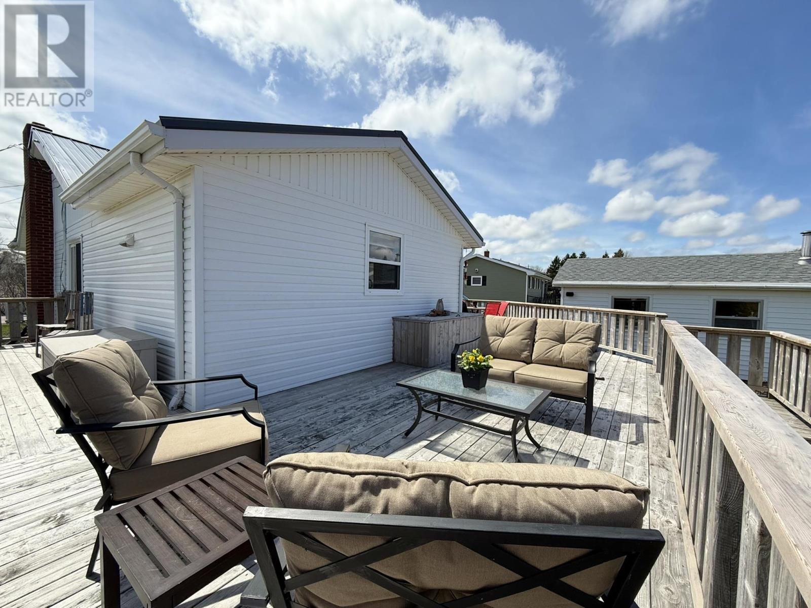 22 Hilltop Avenue, North Rustico, Prince Edward Island  C0A 1X0 - Photo 2 - 202510687