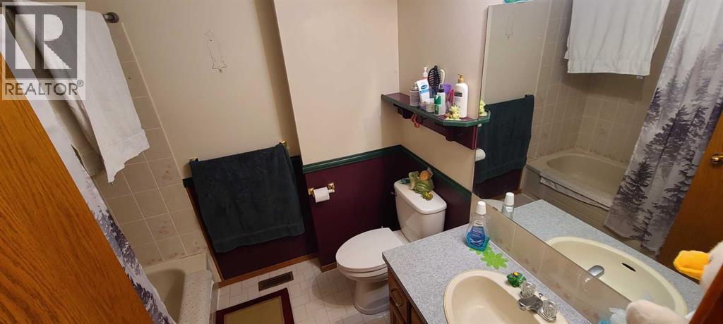 120 7 Avenue N, Vauxhall, Alberta  T0K 2K0 - Photo 21 - A2248162