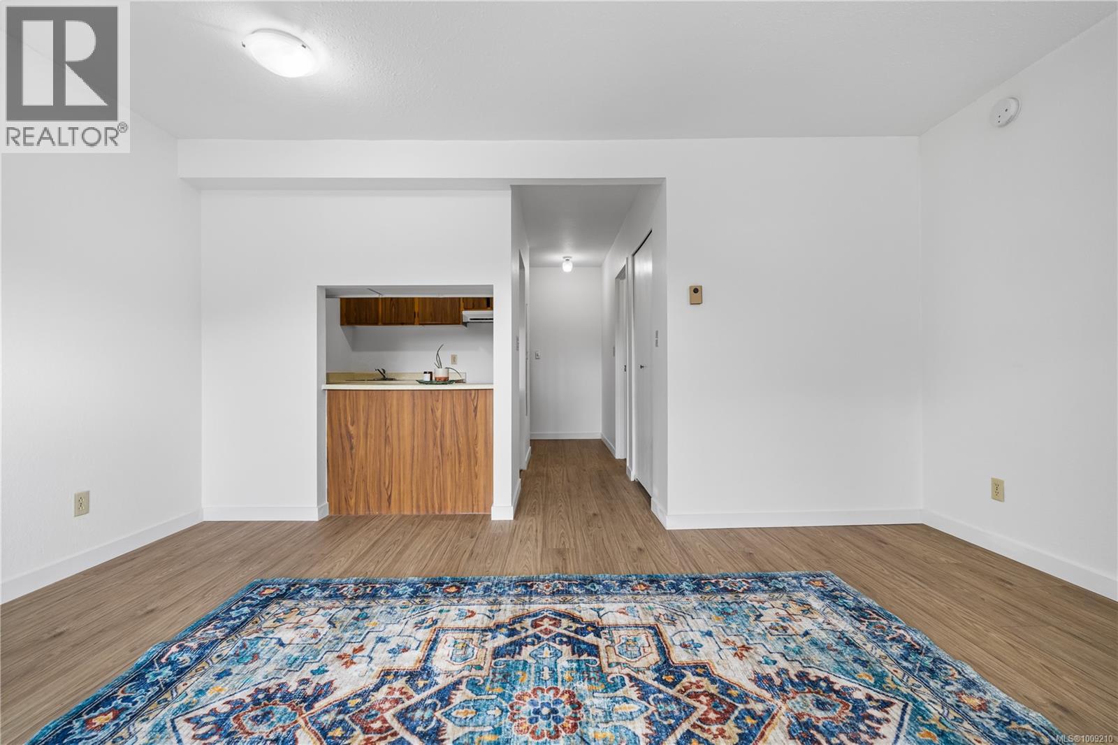 305 611 Macmillan Dr, Sayward, British Columbia  V0N 1A0 - Photo 8 - 1009210