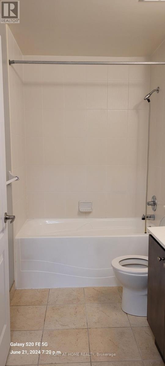 #402 - 1105 Leslie Street, Toronto, Ontario  M3C 4G9 - Photo 8 - C12342469