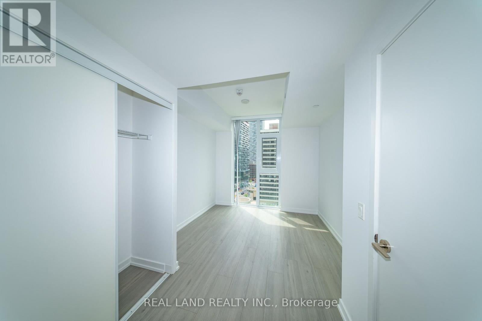 814 - 33 Helendale Avenue, Toronto (Yonge-Eglinton), Ontario  M4R 0A4 - Photo 11 - C12342476