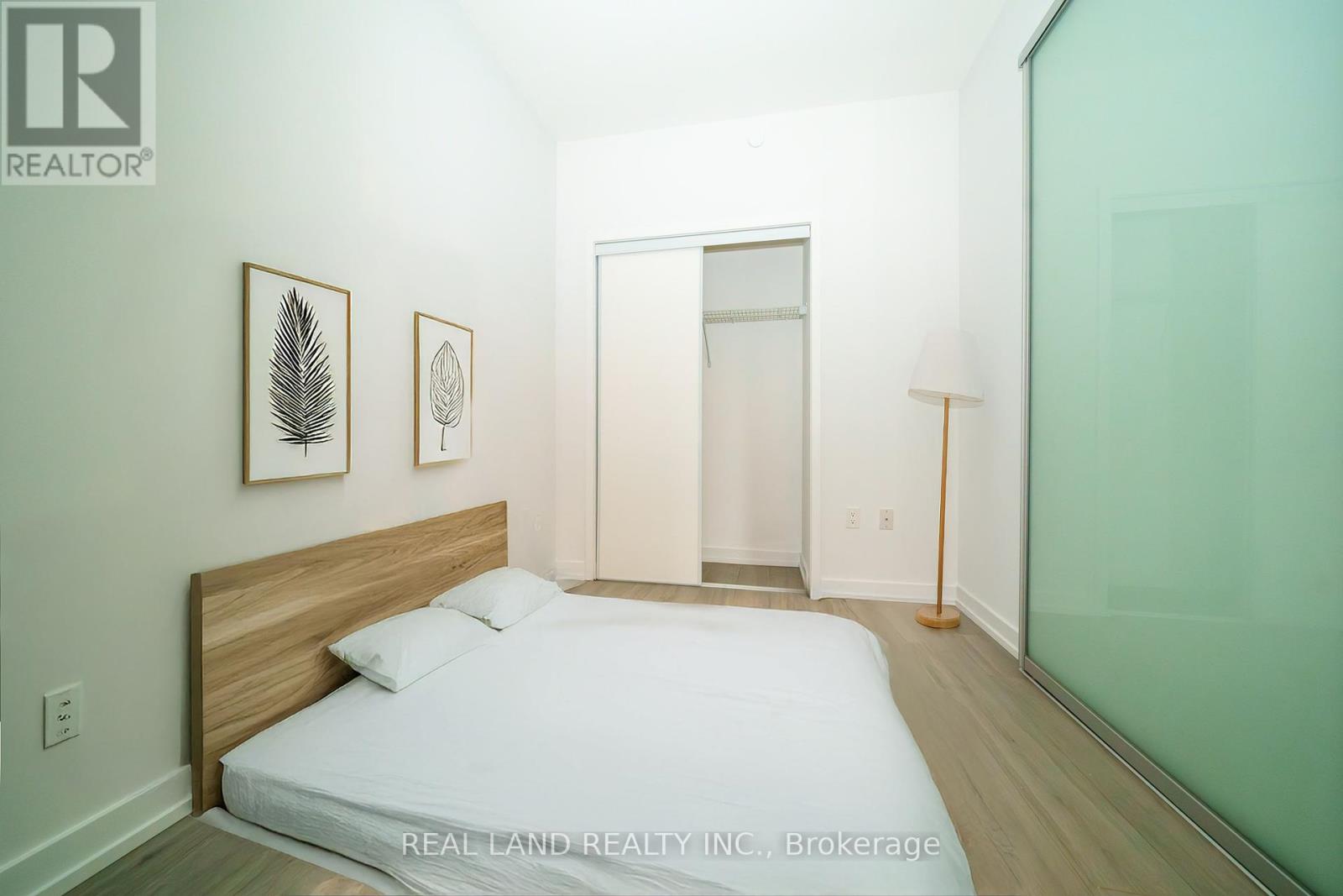 814 - 33 Helendale Avenue, Toronto (Yonge-Eglinton), Ontario  M4R 0A4 - Photo 12 - C12342476