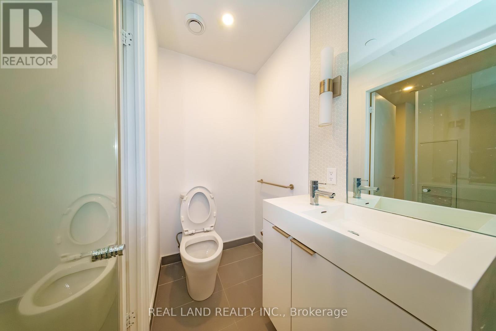 814 - 33 Helendale Avenue, Toronto (Yonge-Eglinton), Ontario  M4R 0A4 - Photo 15 - C12342476