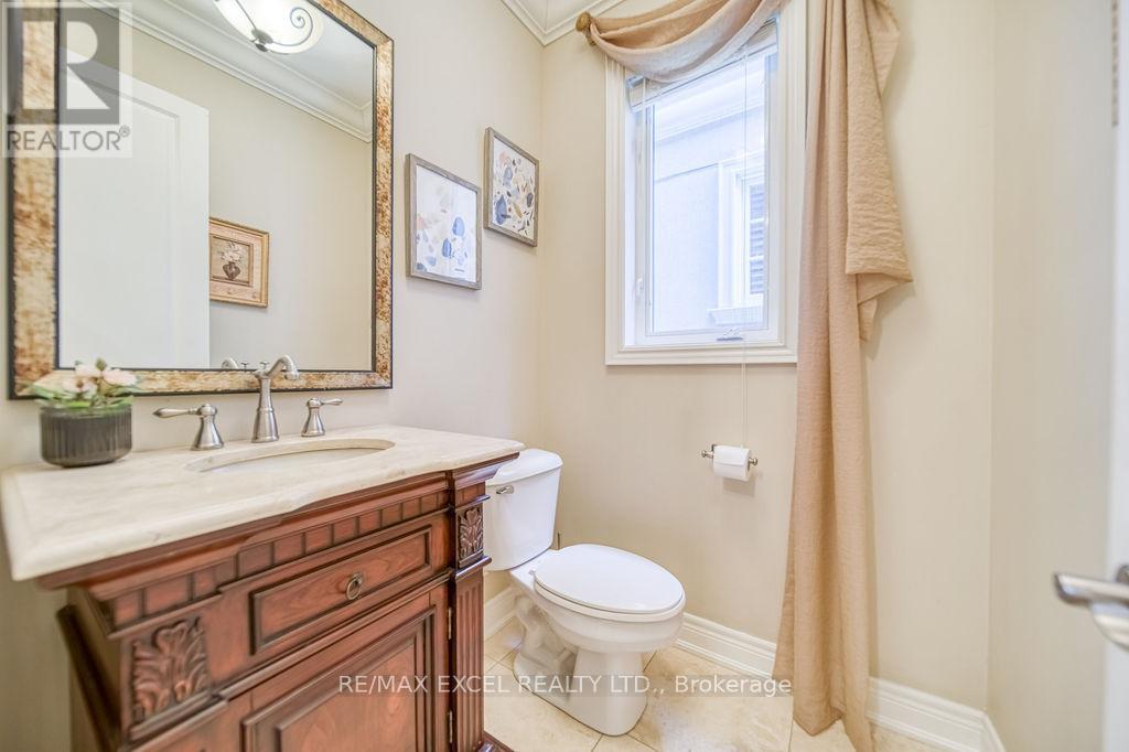 166 Townsgate Drive, Vaughan (Crestwood-Springfarm-Yorkhill), Ontario  L4J 8J5 - Photo 18 - N12342473