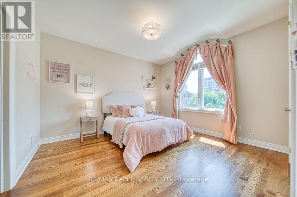 166 Townsgate Drive, Vaughan (Crestwood-Springfarm-Yorkhill), Ontario  L4J 8J5 - Photo 26 - N12342473