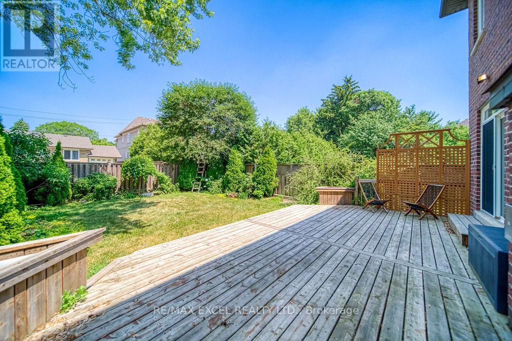 166 Townsgate Drive, Vaughan (Crestwood-Springfarm-Yorkhill), Ontario  L4J 8J5 - Photo 44 - N12342473