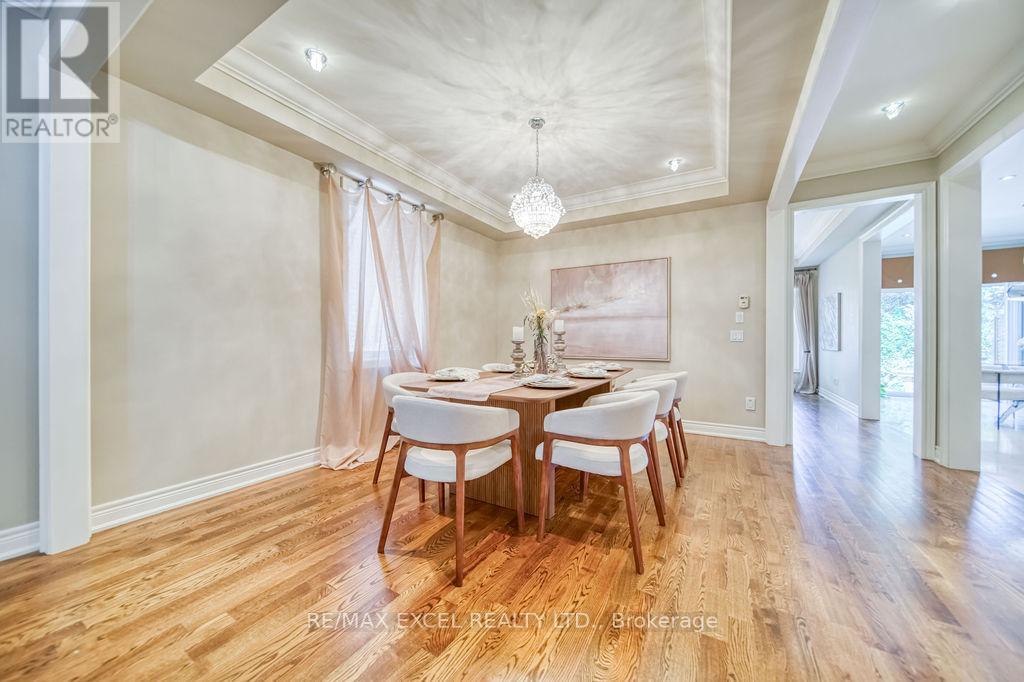 166 Townsgate Drive, Vaughan (Crestwood-Springfarm-Yorkhill), Ontario  L4J 8J5 - Photo 7 - N12342473