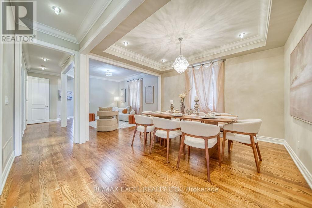 166 Townsgate Drive, Vaughan (Crestwood-Springfarm-Yorkhill), Ontario  L4J 8J5 - Photo 8 - N12342473