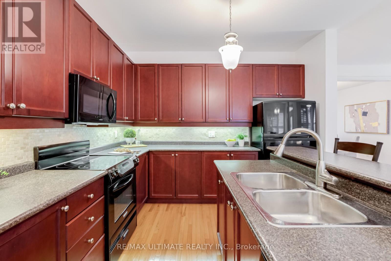 21 Delray Drive, Markham (Greensborough), Ontario  L6E 1L9 - Photo 20 - N12342560